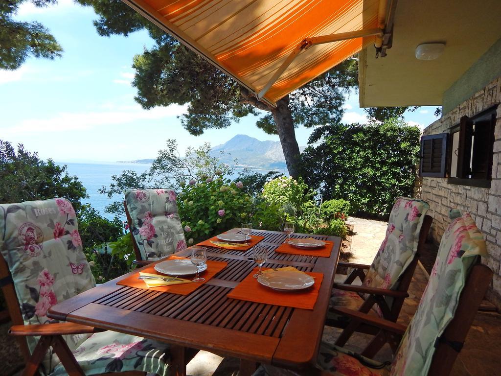 Villa Maristika Omis Bilik gambar